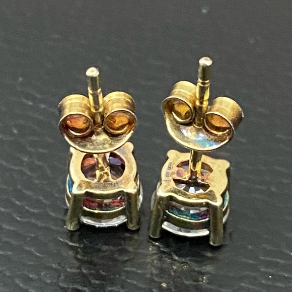 HAUTE JEWELS 925 Sterling Silver Gold Vermeil Solitaire Stud 4mm Earrings 1.8g - Picture 11 of 16
